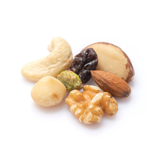 Detailansicht der einzelnen Nüsse beim Nüsse Cranberry Kirsch Mix von nussmart