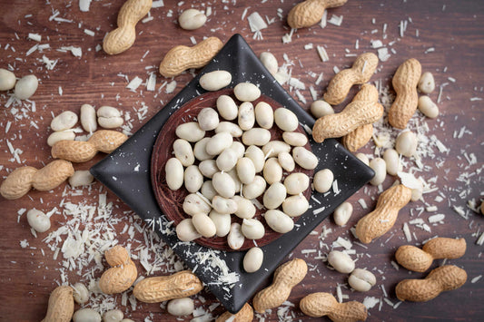 Weisse Schokolade Joghurt Erdnüsse