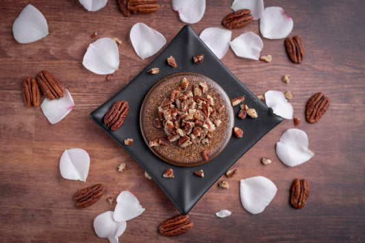 Pekan Stücke, Medium